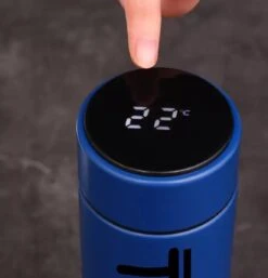 Slimme Thermosfles Met LCD Temperatuur Display - Curver Isolatiefles 0,5 Liter - Dubbelwandige Thermosfles - Thermosbeker - Isoleerfles - Thermoskan - Travel Mug - Bidon Drinkfles - Koffiebeker - Drinkflessen - RVS - Smart Thermos - Bidon - Metaal -Bestek Verkoop 1153x1200