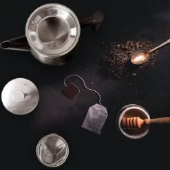 Vaja® Camille Theepot Zwart Met Filter - 1 Liter - RVS - Dubbelwanding 18 Vaja® Camille Theepot Zwart Met Filter - 1 Liter - RVS - Dubbelwanding -Bestek Verkoop 1196x1200 8