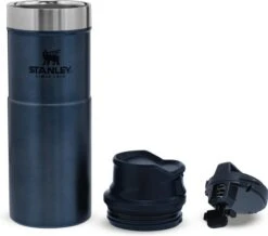 Stanley Trigger-Action Travel Mug 0.47L - Thermosfles - Nightfall -Bestek Verkoop 1200x1061