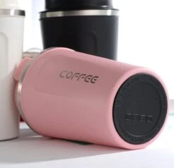 Thermosbeker - Koffiebeker To Go - Travel Mug - Dubbelwandig, RVS & Lekvrij - Thermosbeker Koffie - 380 ML – Roze 10 Thermosbeker - Koffiebeker To Go - Travel Mug - Dubbelwandig, RVS & Lekvrij - Thermosbeker Koffie - 380 ML – Roze -Bestek Verkoop 1200x1157 1