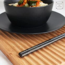 House Of Husk Chopsticks Set - Koreaanse Eetstokjes - Vaatwasserbestendig - RVS - 5 Paar - Zwart 14 House Of Husk Chopsticks Set - Koreaanse Eetstokjes - Vaatwasserbestendig - RVS - 5 Paar - Zwart -Bestek Verkoop 1200x1200 1130