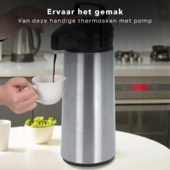 Cheqo® Thermos Pomp - 1.8L Roestvrij Staal - Isoleerkan Met Pomp - Thermoskan Met Pomp - Zwarte Dop & Handvat - Houdt 6 Uur Warm - 1800ml - Afmeting 17x14x36cm -Bestek Verkoop 1200x1200 6