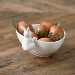 Riviera Maison Eierschaal Paasdecoratie, Eierhouder - Fresh Farm Eggs Bowl - Wit - Porselein - Giftbox -Bestek Verkoop 1200x1200 719