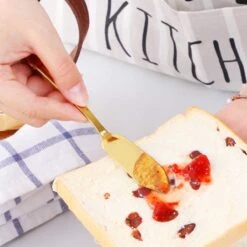 House Of Husk Botermesjes Set - Goud - RVS - Botermes - Smeermessen - Tapas Mesjes - 6 Stuks 11 House Of Husk Botermesjes Set - Goud - RVS - Botermes - Smeermessen - Tapas Mesjes - 6 Stuks -Bestek Verkoop 1200x1200 946