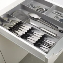 Joseph Joseph Bestekbak 8-vakken - Grijs - Sorteervakken 15 Joseph Joseph Bestekbak 8-vakken - Grijs - Sorteervakken -Bestek Verkoop 1200x1200 970