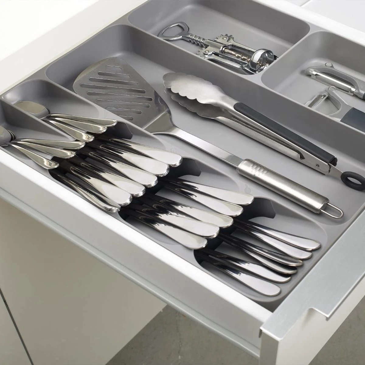 Joseph Joseph Bestekbak 8-vakken - Grijs - Sorteervakken 5 Joseph Joseph Bestekbak 8-vakken - Grijs - Sorteervakken - Afbeelding 3