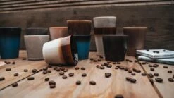 Koffiekopjes - Earth Koffiemok - 200ML En 310ML - Koffiebeker - Set Van 12 Kopjes (ook Los Verkrijgbaar) - Porselein - Hip En Trendy -Bestek Verkoop 1200x675 2