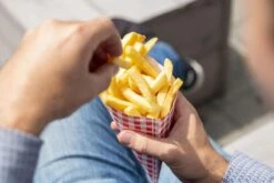 Papieren Frietzak | 50 Stuks | Patatzak | Rode Print | Frietzakken | Puntzakken | Frietzakjes -Bestek Verkoop 1200x800 133