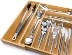 Budu Uitschuifbare Bamboe Bestekbak #43 (43 Cm Diep) - Bestekcassette Hout - Besteklade - 43 X 32,2 - 53 Cm - 6/8 Vakken -Bestek Verkoop 1200x923 4