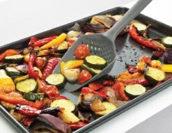 Joseph Joseph Scoop Plus Vergietlepel - Schuimspaan - Frituurschep 20 Joseph Joseph Scoop Plus Vergietlepel - Schuimspaan - Frituurschep -Bestek Verkoop 1200x930 8